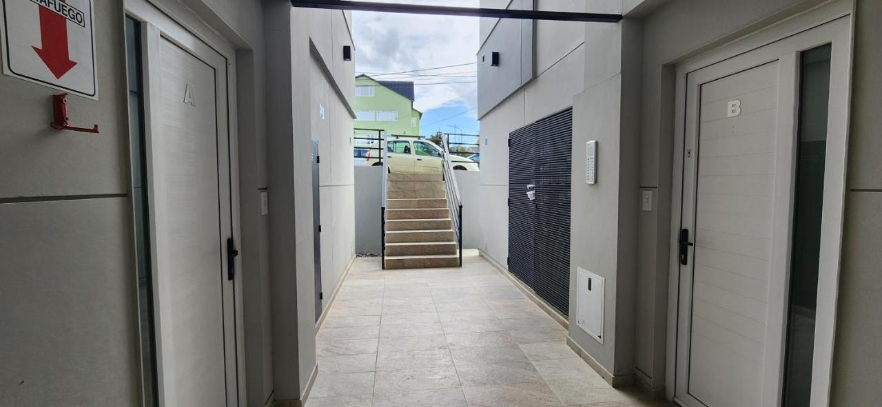 Pey Kau Apartment Ushuaia Luaran gambar